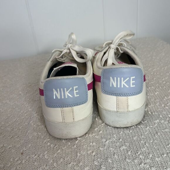 NIKE Blazer Low Fire Pink Sneakers Shoes Women's size 10 - Picture 6 of 9